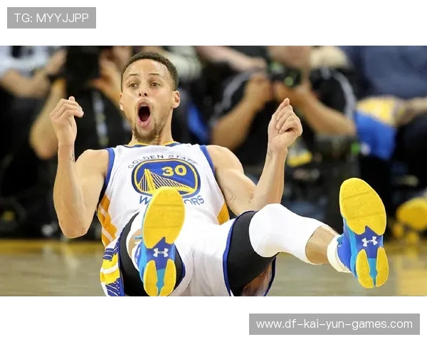 库里夜跑被拍到迟到，队内轻松调侃流出